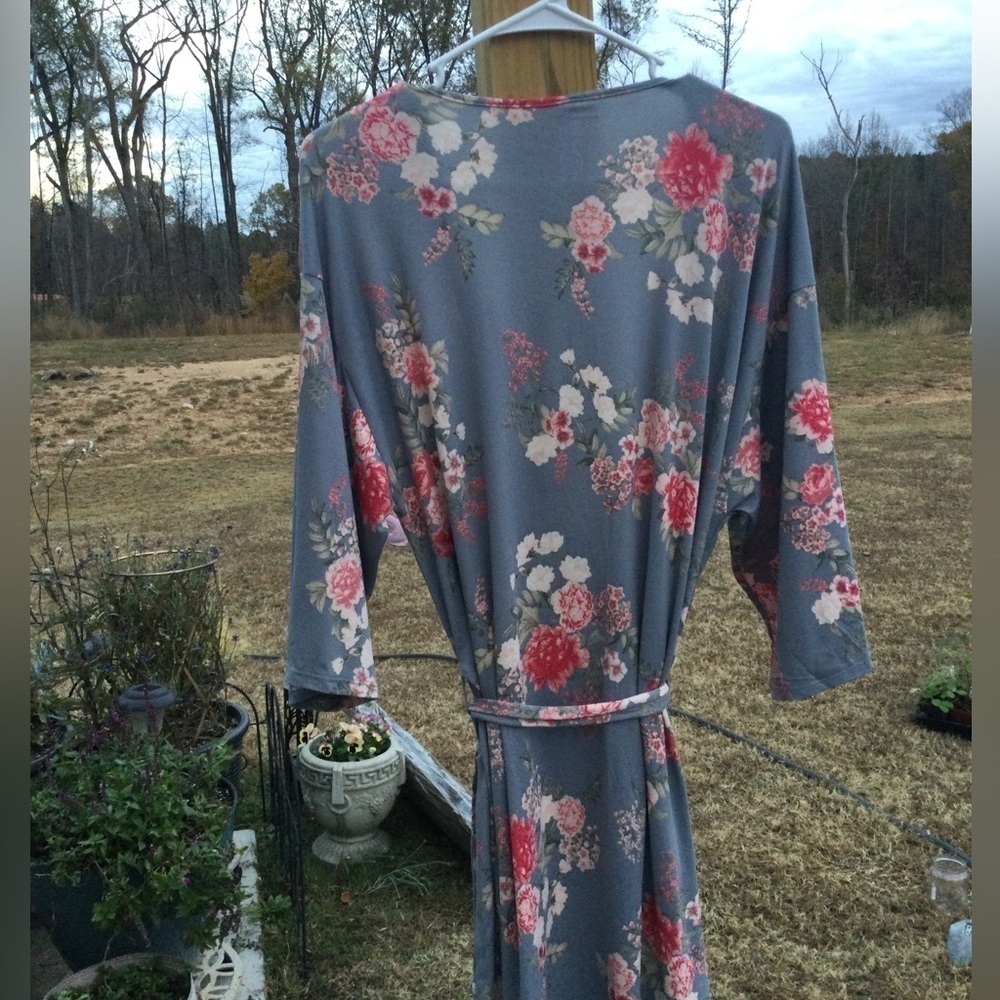 Flora womens Short wrap robe S Small charmeuse floral romantic spa Jersey blue - Picture 8 of 13